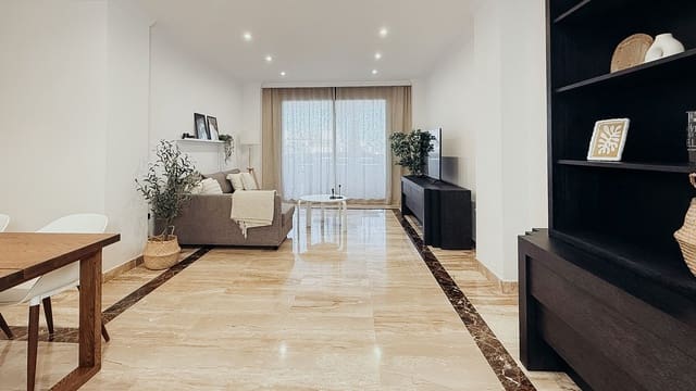 3 bedroom Apartment for sale in Centro, Estepona with pool - € 715,000 (Ref: 9539922)