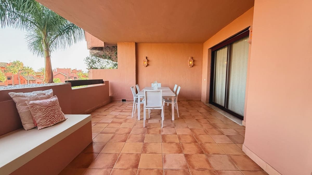 3 slaapkamer Appartement te koop in Estepona met zwembad - € 715.000 (Ref: 9539922)