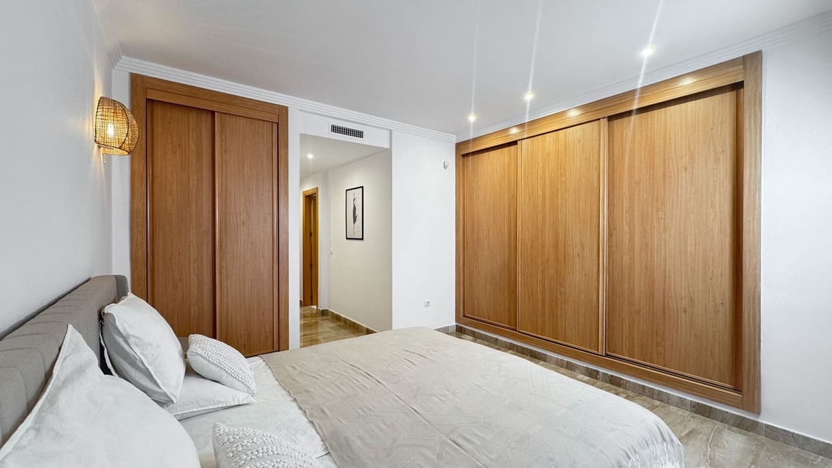 3 slaapkamer Appartement te koop in Estepona met zwembad - € 715.000 (Ref: 9539922)