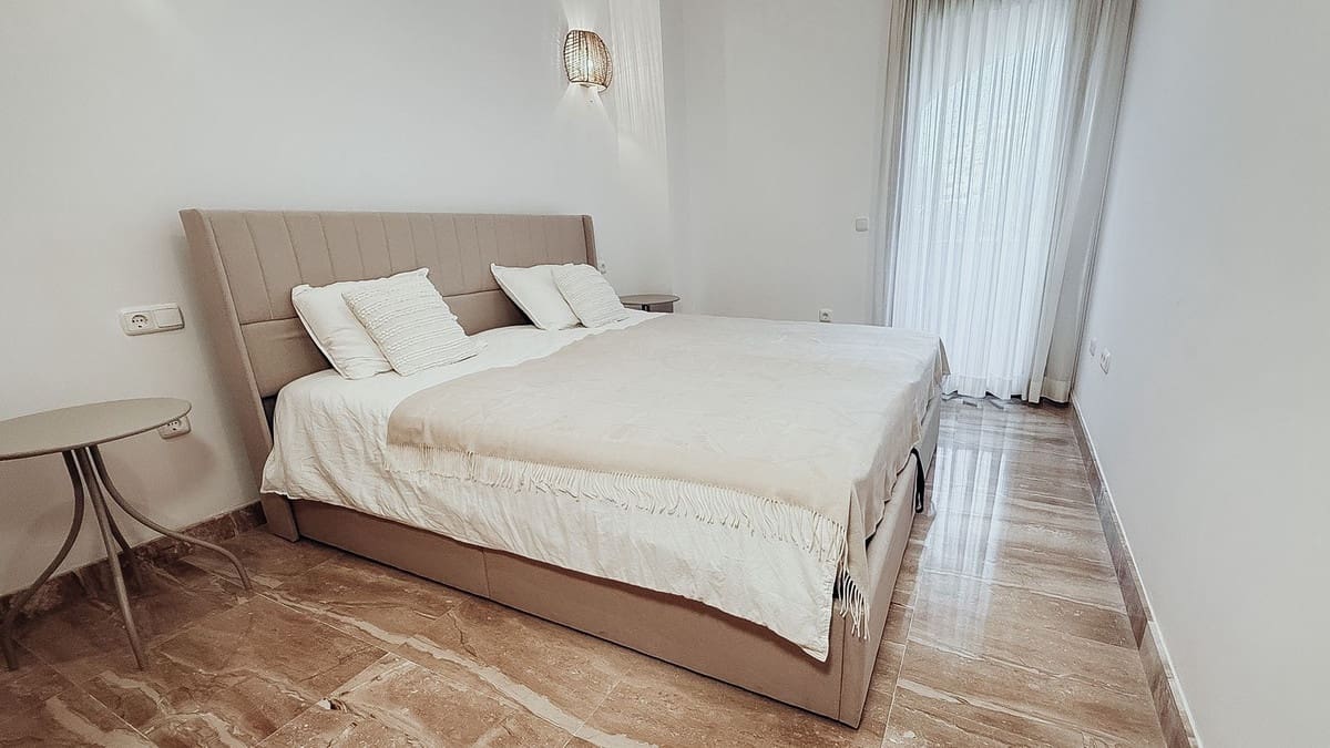 3 slaapkamer Appartement te koop in Estepona met zwembad - € 715.000 (Ref: 9539922)