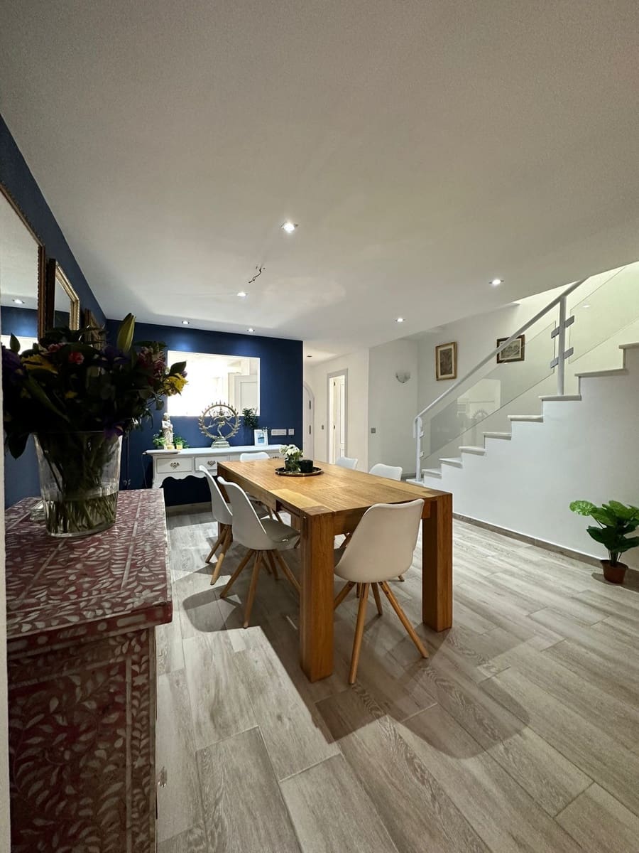 4 camera da letto Casa in vendita in Aloha Golf con piscina - 720.000 € (Rif: 9539928)