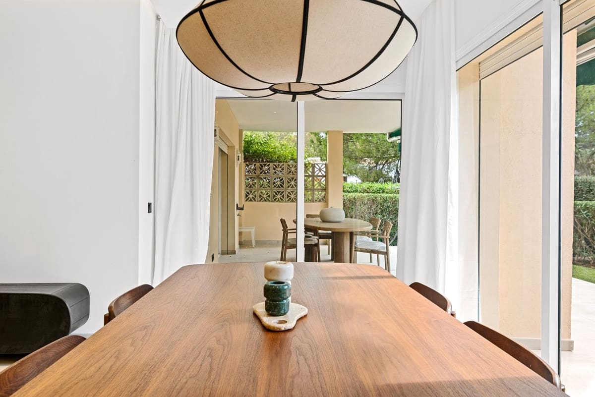 3 soverom Leilighet til salgs i Nueva Andalucia med svømmebasseng - € 725 000 (Ref: 9539930)