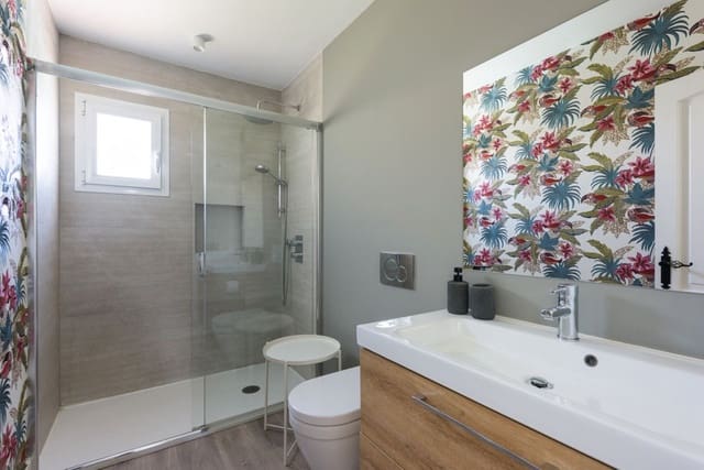 3 bedroom Townhouse for sale in La Dama de Noche - La Alzambra, Marbella with pool garage - € 725,000 (Ref: 9539931)