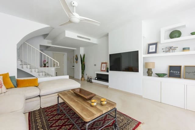 3 slaapkamer Huis te koop in La Dama de Noche - La Alzambra, Marbella met zwembad garage - € 725.000 (Ref: 9539931)