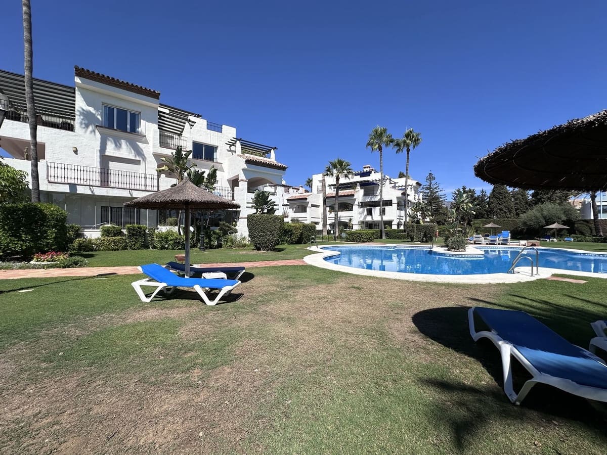 2 quarto Apartamento para venda em San Pedro de Alcantara com piscina garagem - 729 000 € (Ref: 9539933)
