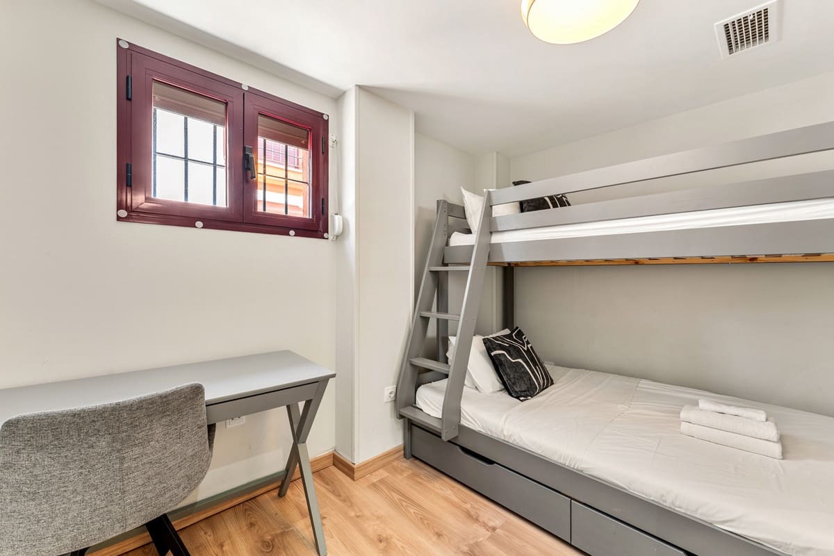 4 bedroom Apartment for sale in San Pedro de Alcantara with pool - € 729,000 (Ref: 9539934)