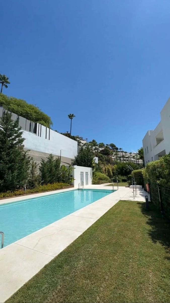 3 sovrum Lägenhet till salu i Benahavis med pool garage - 739 000 € (Ref: 9539941)