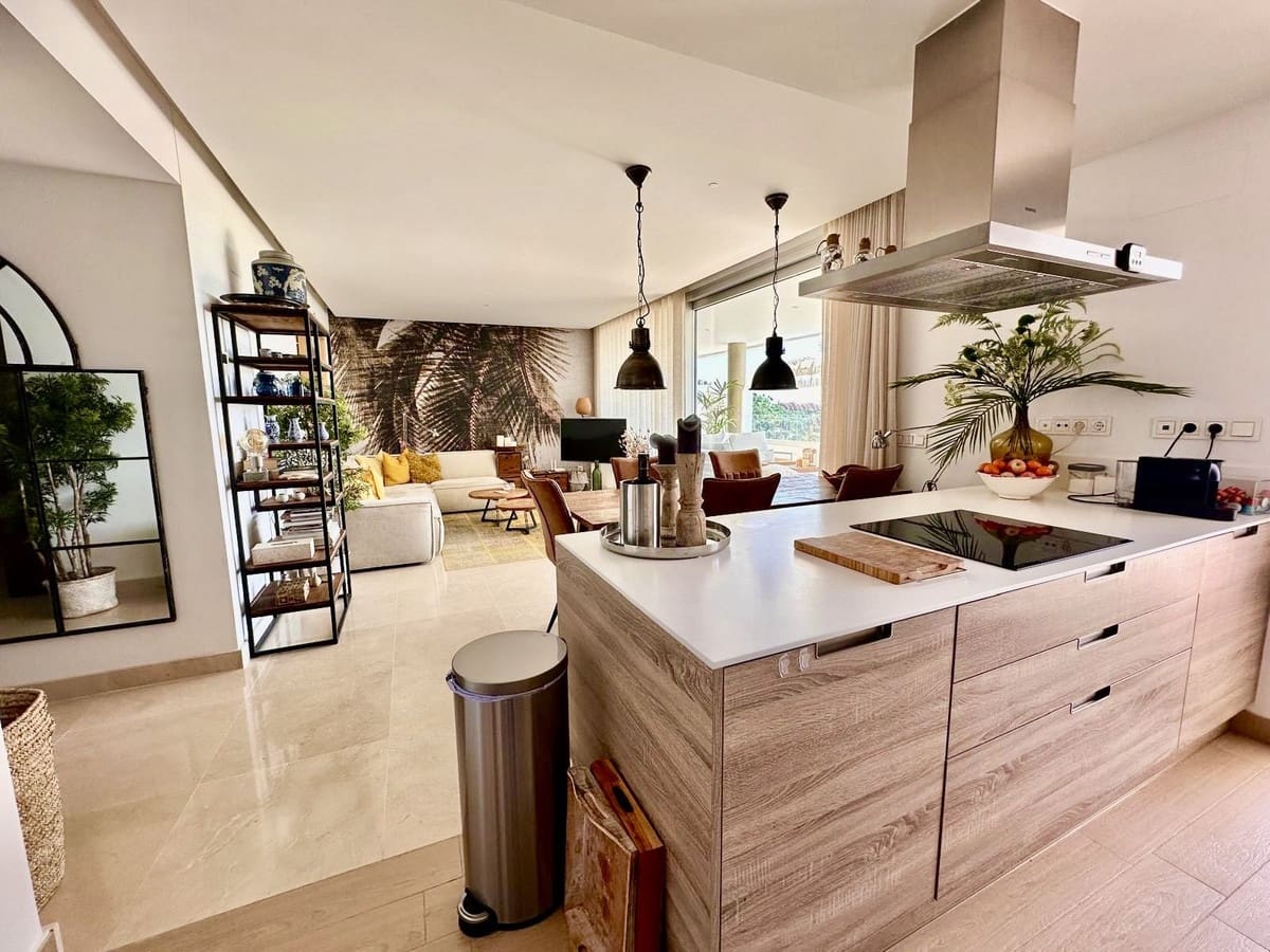 3 sovrum Lägenhet till salu i Benahavis med pool garage - 739 000 € (Ref: 9539941)