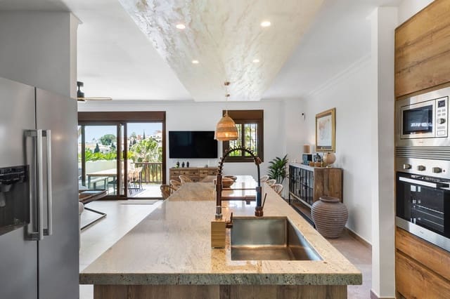 Casa de 4 habitaciones en Riviera del Sol, Mijas en venta con piscina garaje - 739.000 € (Ref: 9539942)