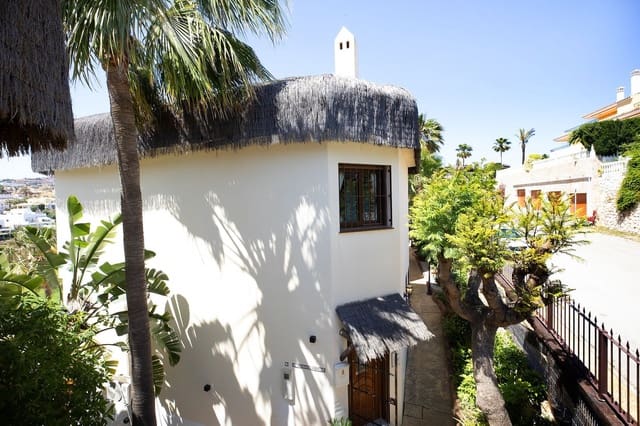 4 Zimmer Villa zu verkaufen in Riviera del Sol, Mijas mit Pool Garage - 698.000 € (Ref: 9539942)