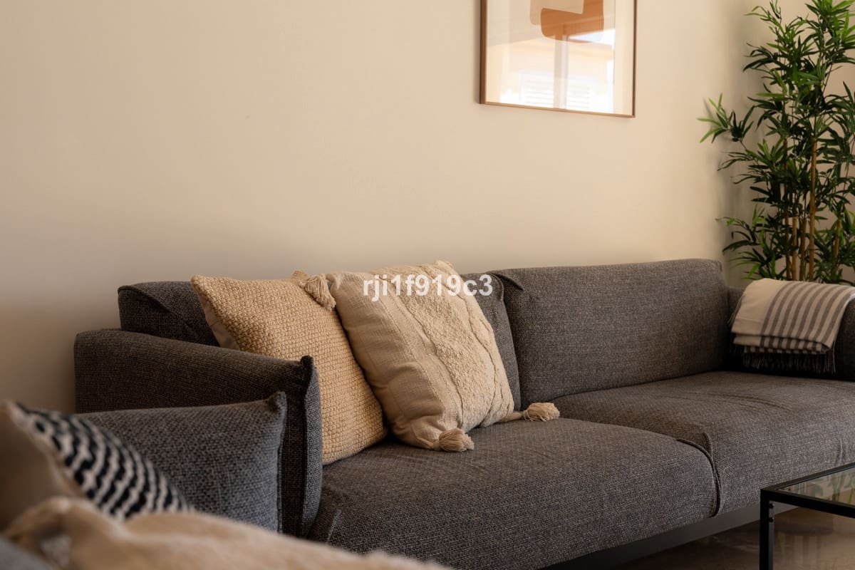 Apartamento de 3 habitaciones en Elviria en venta con piscina - 745.000 € (Ref: 9539946)