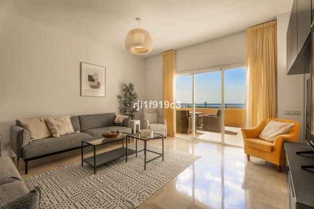Apartamento de 3 habitaciones en Elviria, Marbella en venta con piscina - 745.000 € (Ref: 9539946)