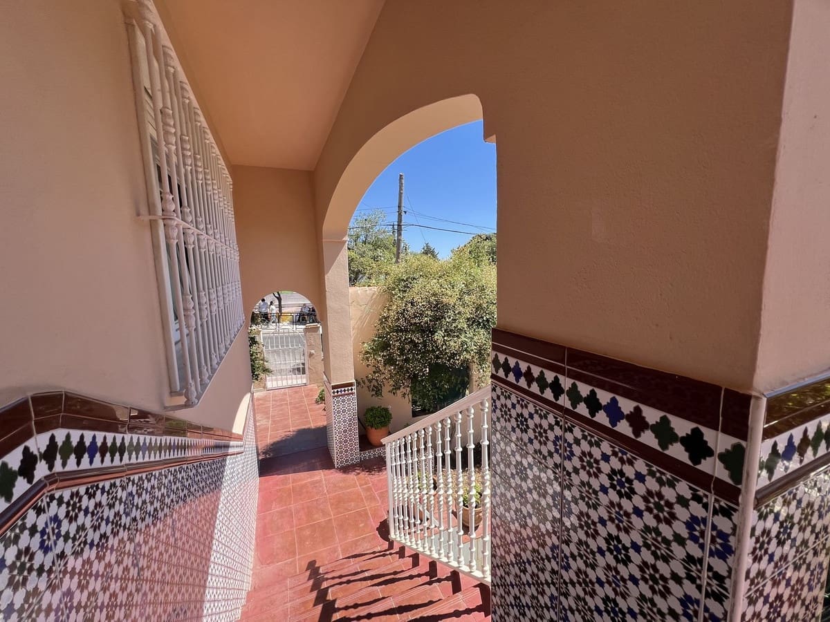 5 chambre Villa/Maison Semi-Mitoyenne à vendre à Benalmadena avec garage - 749 000 € (Ref: 9539947)