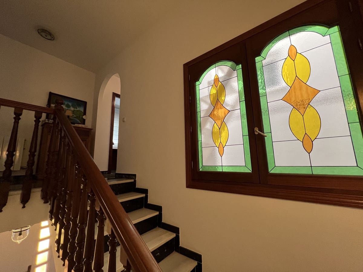 5 chambre Villa/Maison Semi-Mitoyenne à vendre à Benalmadena avec garage - 749 000 € (Ref: 9539947)