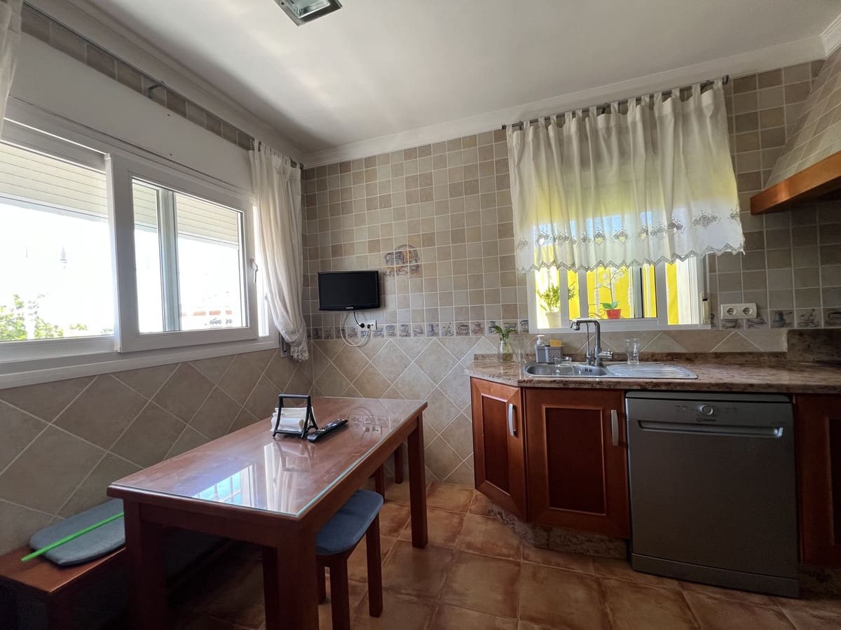 5 chambre Villa/Maison Semi-Mitoyenne à vendre à Benalmadena avec garage - 749 000 € (Ref: 9539947)