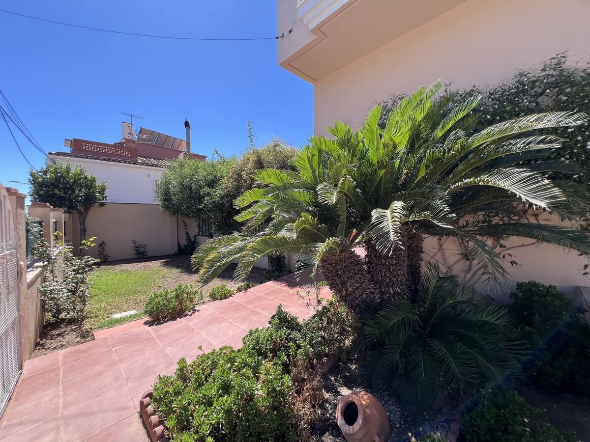 5 chambre Villa/Maison Semi-Mitoyenne à vendre à Benalmadena avec garage - 749 000 € (Ref: 9539947)