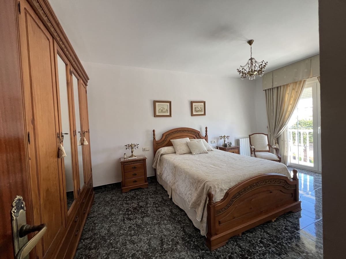 5 chambre Villa/Maison Semi-Mitoyenne à vendre à Benalmadena avec garage - 749 000 € (Ref: 9539947)