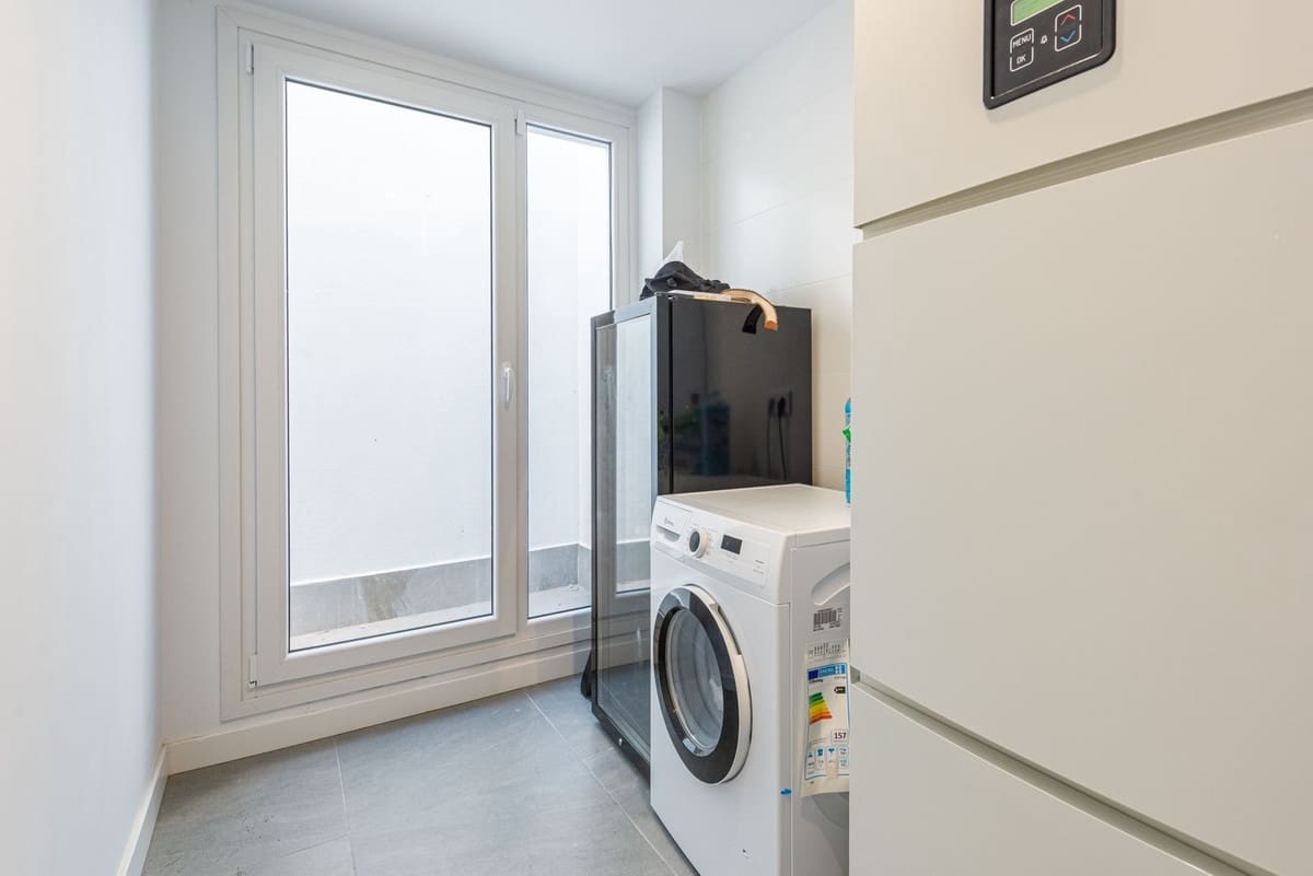 3 sypialnia Apartament na sprzedaż w Benahavis z basenem - 750 000 € (Ref: 9539949)