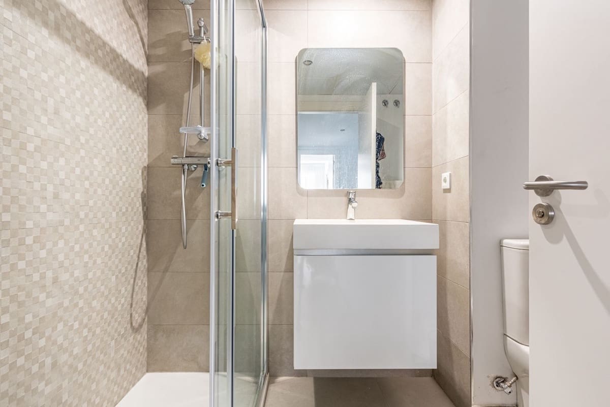 3 sypialnia Apartament na sprzedaż w Benahavis z basenem - 750 000 € (Ref: 9539949)