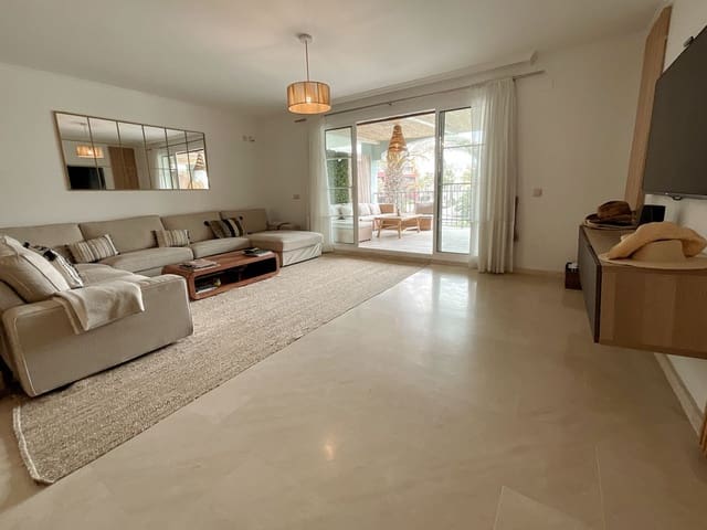 3 quarto Apartamento para venda em Sotogrande, San Roque com piscina garagem - 750 000 € (Ref: 9539951)