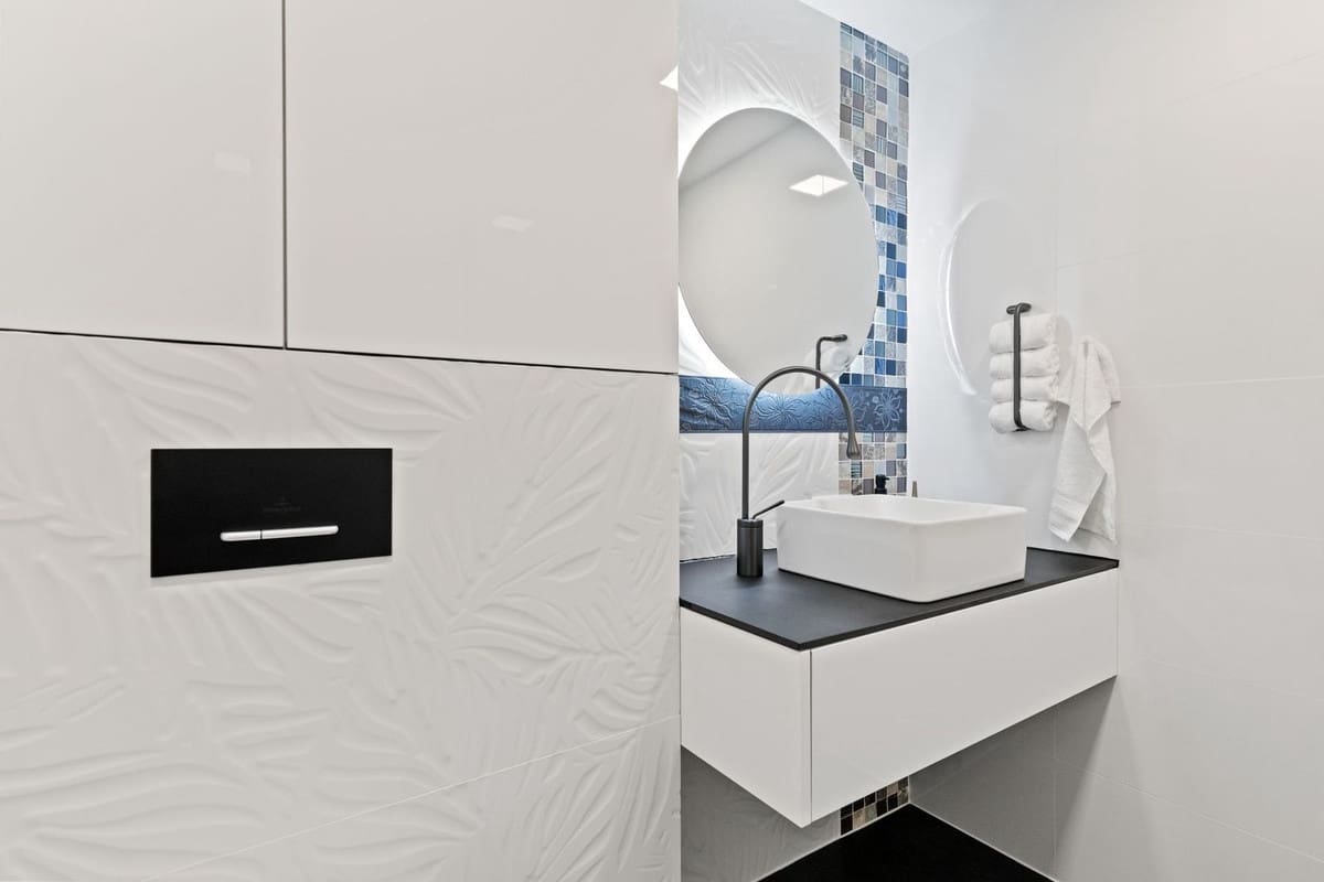 1 sypialnia Penthouse na sprzedaż w Benahavis z basenem - 750 000 € (Ref: 9539955)