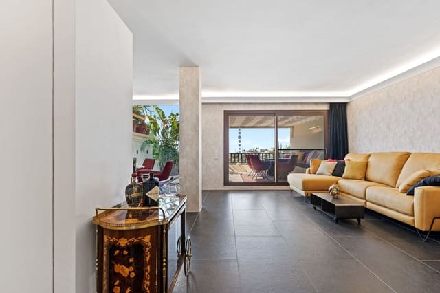 1 sypialnia Penthouse na sprzedaż w Benahavís pueblo, Benahavís z basenem - 750 000 € (Ref: 9539955)