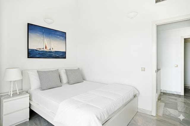 3 quarto Penthouse para venda em Golden Mile, Marbella com piscina - 750 000 € (Ref: 9539956)