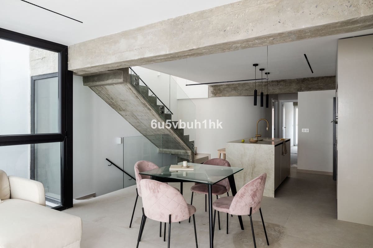 3 slaapkamer Huis te koop in Malaga stad met zwembad - € 750.000 (Ref: 9539961)