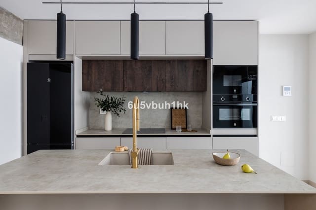 3 slaapkamer Huis te koop in Centro Historico, Málaga stad met zwembad - € 750.000 (Ref: 9539961)