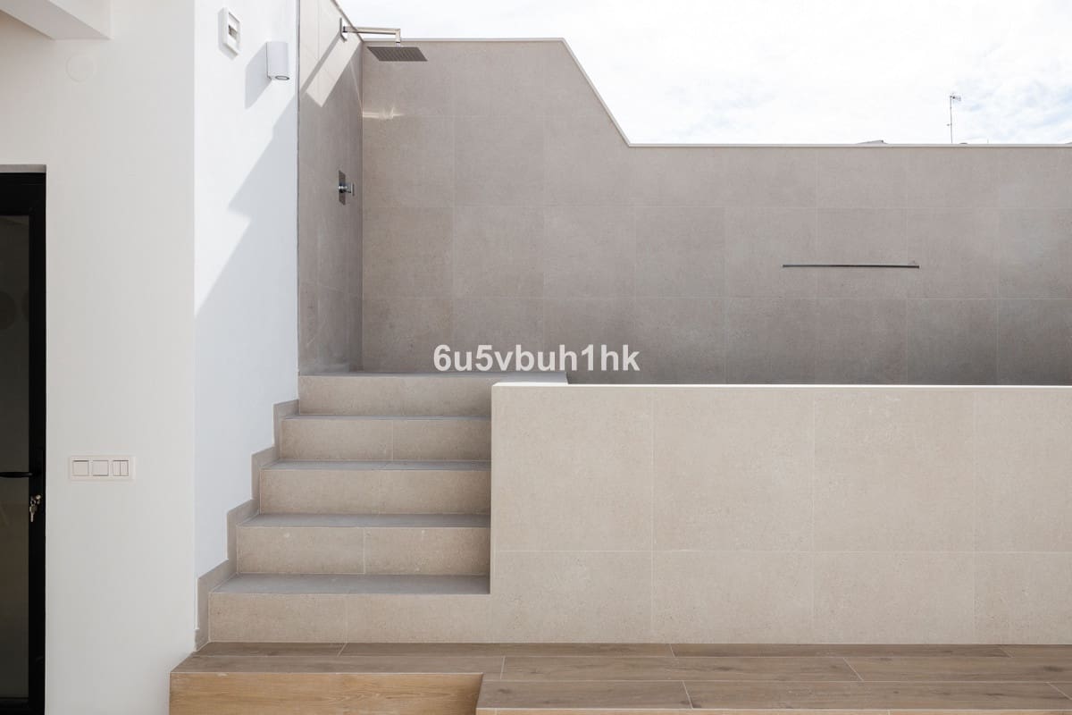 3 slaapkamer Huis te koop in Malaga stad met zwembad - € 750.000 (Ref: 9539961)