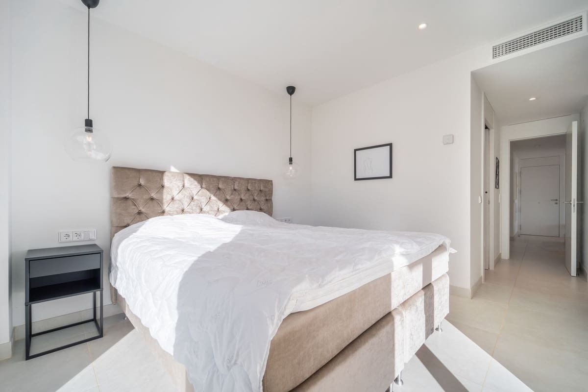 3 quarto Apartamento para venda em Fuengirola com piscina - 759 000 € (Ref: 9539963)