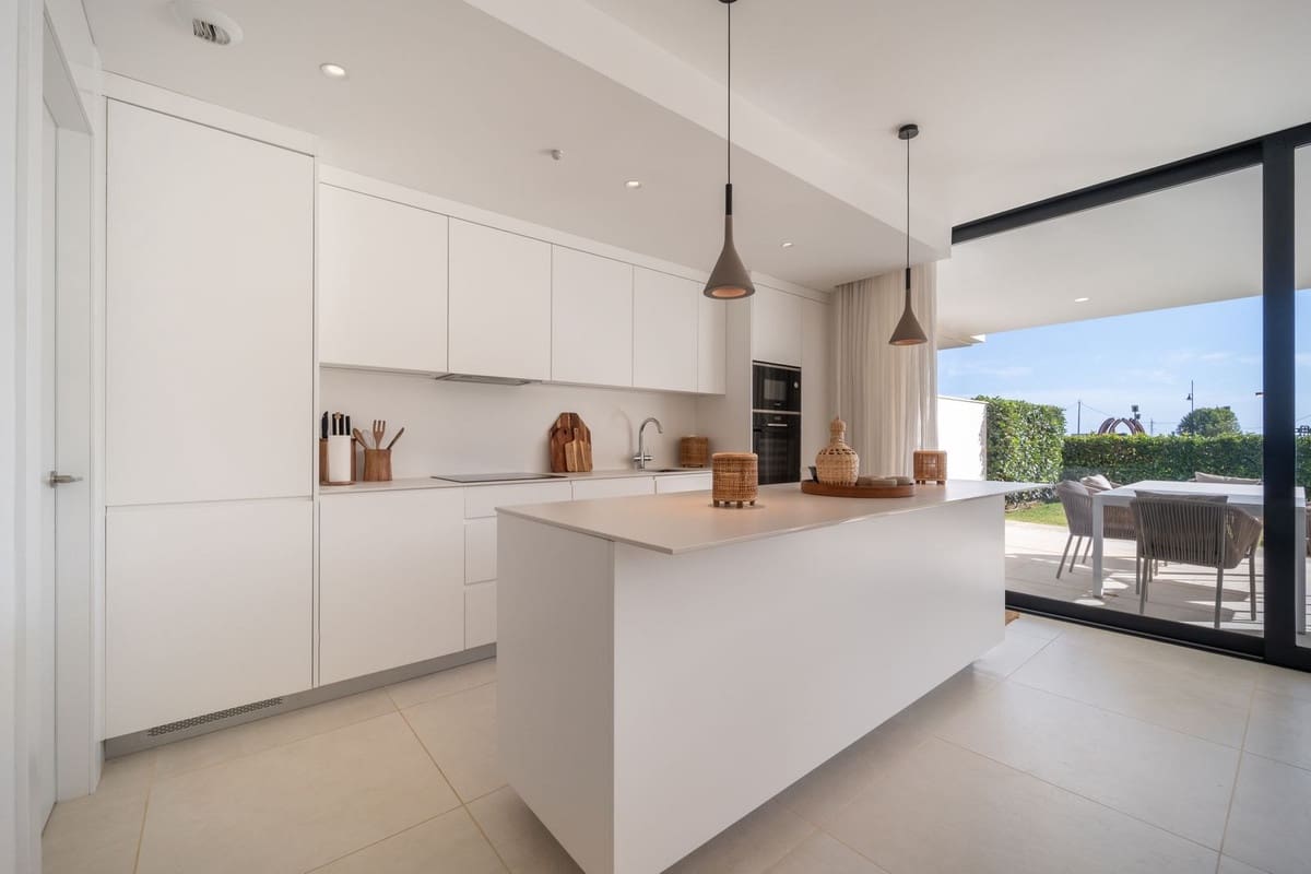 3 quarto Apartamento para venda em Fuengirola com piscina - 759 000 € (Ref: 9539963)