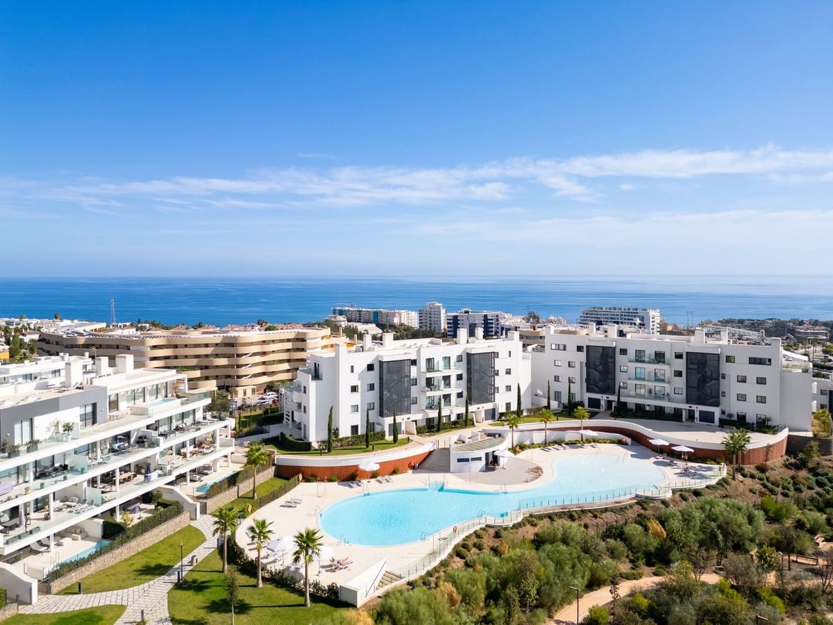 3 quarto Apartamento para venda em Fuengirola com piscina - 759 000 € (Ref: 9539963)