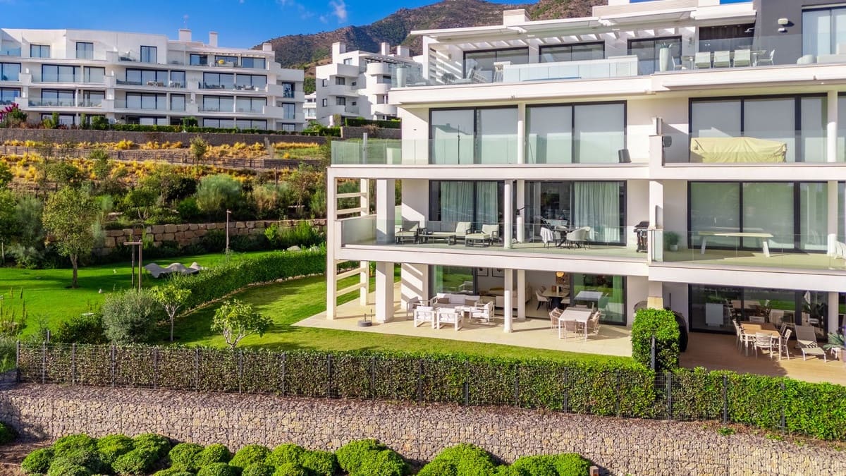 3 quarto Apartamento para venda em Fuengirola com piscina - 759 000 € (Ref: 9539963)