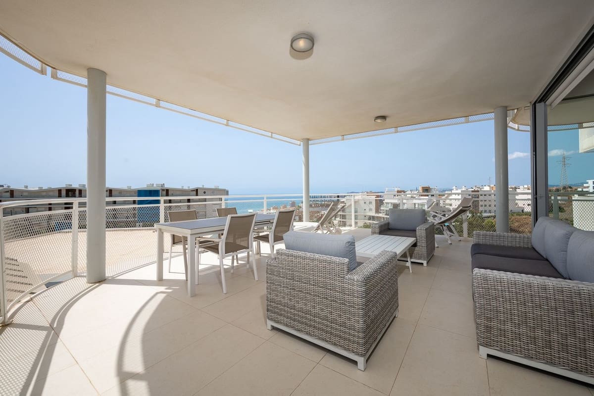 3 soveværelse Lejlighed til salg i Fuengirola med swimmingpool - € 759.000 (Ref: 9539964)