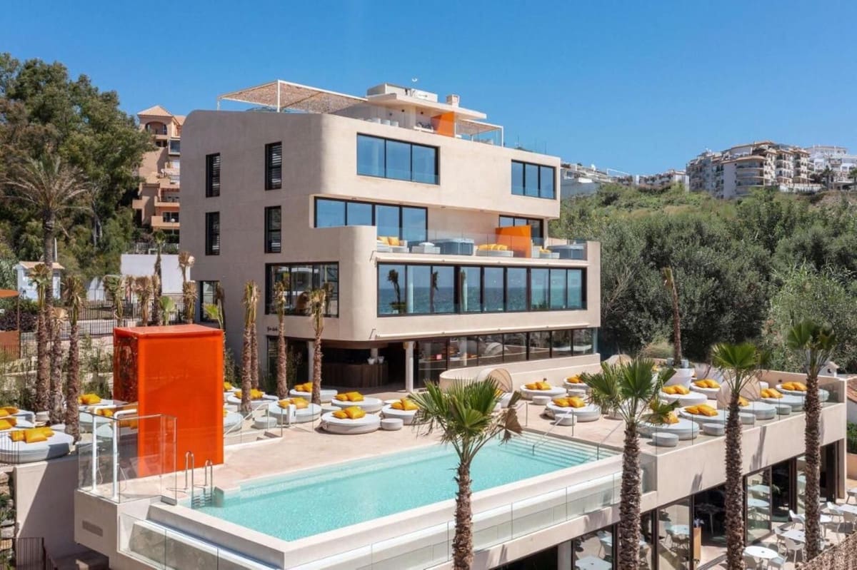3 soveværelse Lejlighed til salg i Fuengirola med swimmingpool - € 759.000 (Ref: 9539964)