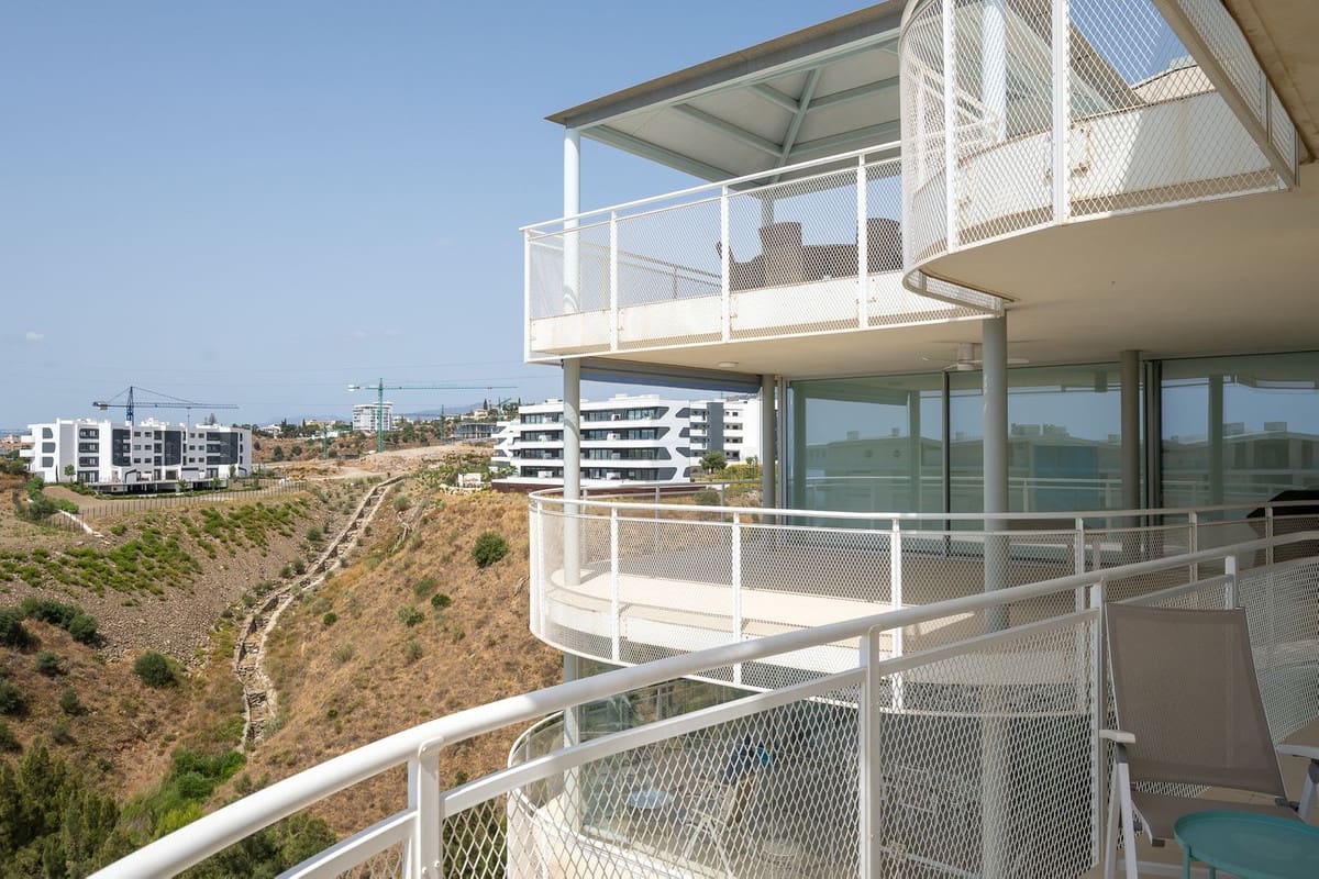 3 soveværelse Lejlighed til salg i Fuengirola med swimmingpool - € 759.000 (Ref: 9539964)