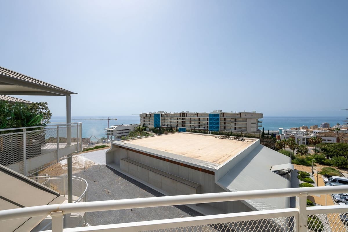 3 soveværelse Lejlighed til salg i Fuengirola med swimmingpool - € 759.000 (Ref: 9539964)
