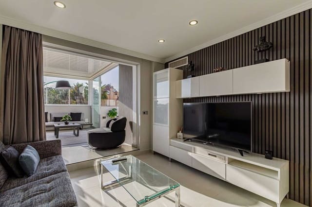 3 chambre Penthouse à vendre à La Dama de Noche - La Alzambra, Marbella avec piscine - 770 000 € (Ref: 9539969)