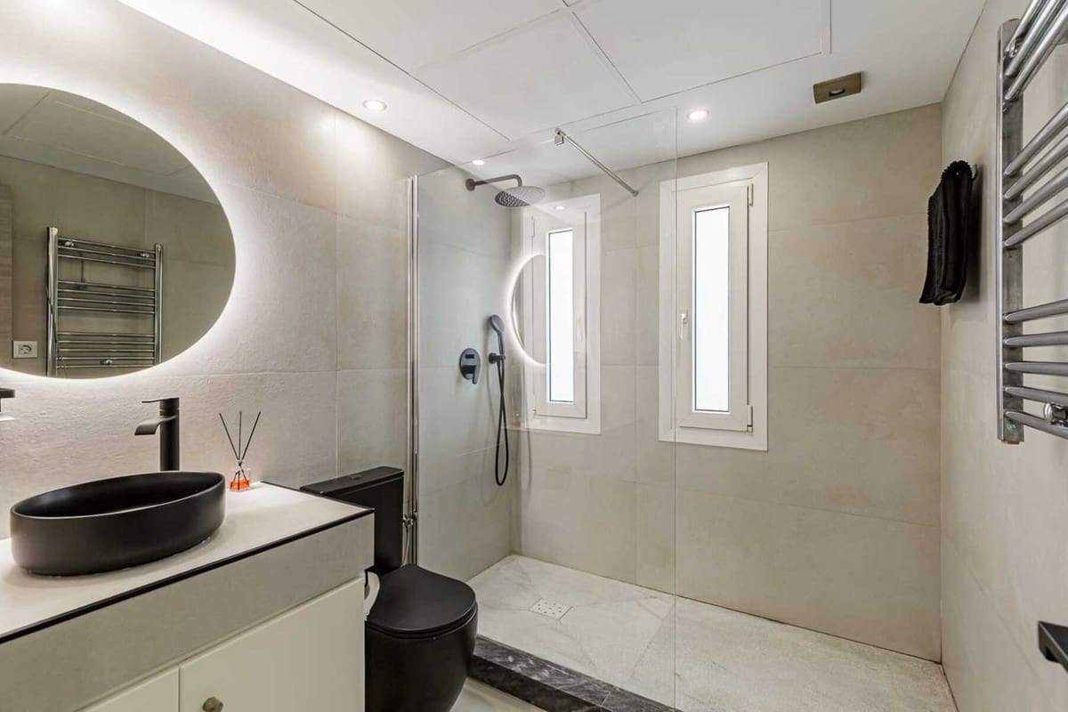 3 chambre Penthouse à vendre à Nueva Andalucia avec piscine - 770 000 € (Ref: 9539969)