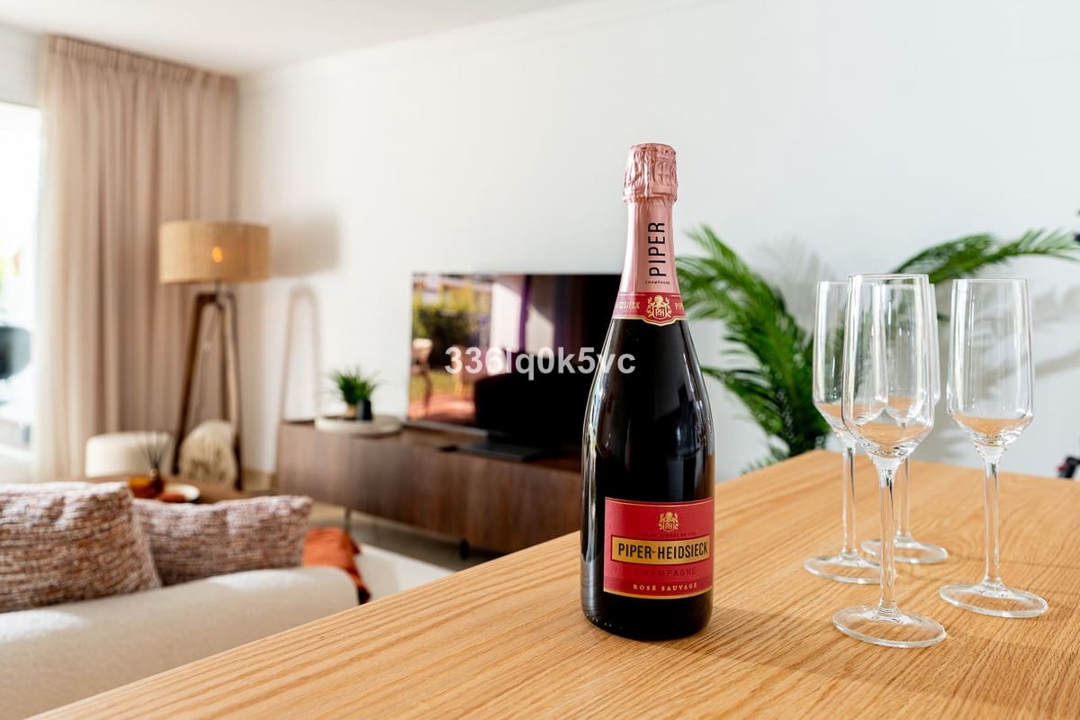 3 sypialnia Apartament na sprzedaż w Benahavis z basenem - 775 000 € (Ref: 9539972)