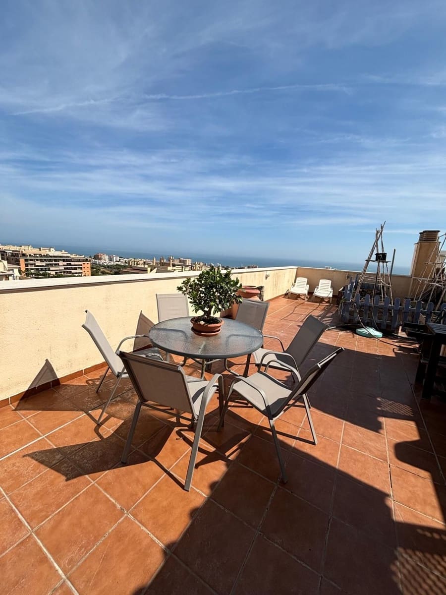 4 sovrum Takvåning till salu i Torremolinos med pool - 775 000 € (Ref: 9539974)