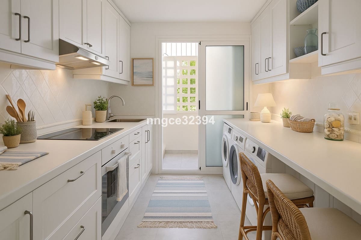 Apartamento de 5 habitaciones en San Pedro de Alcantara en venta con piscina garaje - 779.900 € (Ref: 9539976)