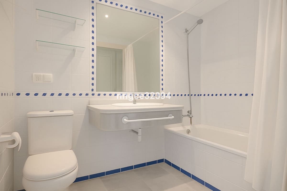 Apartamento de 5 habitaciones en San Pedro de Alcantara en venta con piscina garaje - 779.900 € (Ref: 9539976)