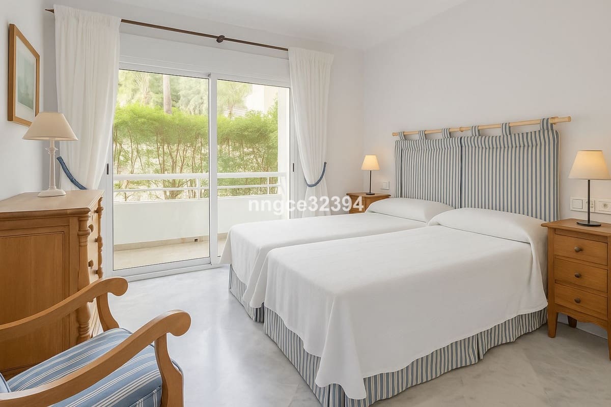 Apartamento de 5 habitaciones en San Pedro de Alcantara en venta con piscina garaje - 779.900 € (Ref: 9539976)