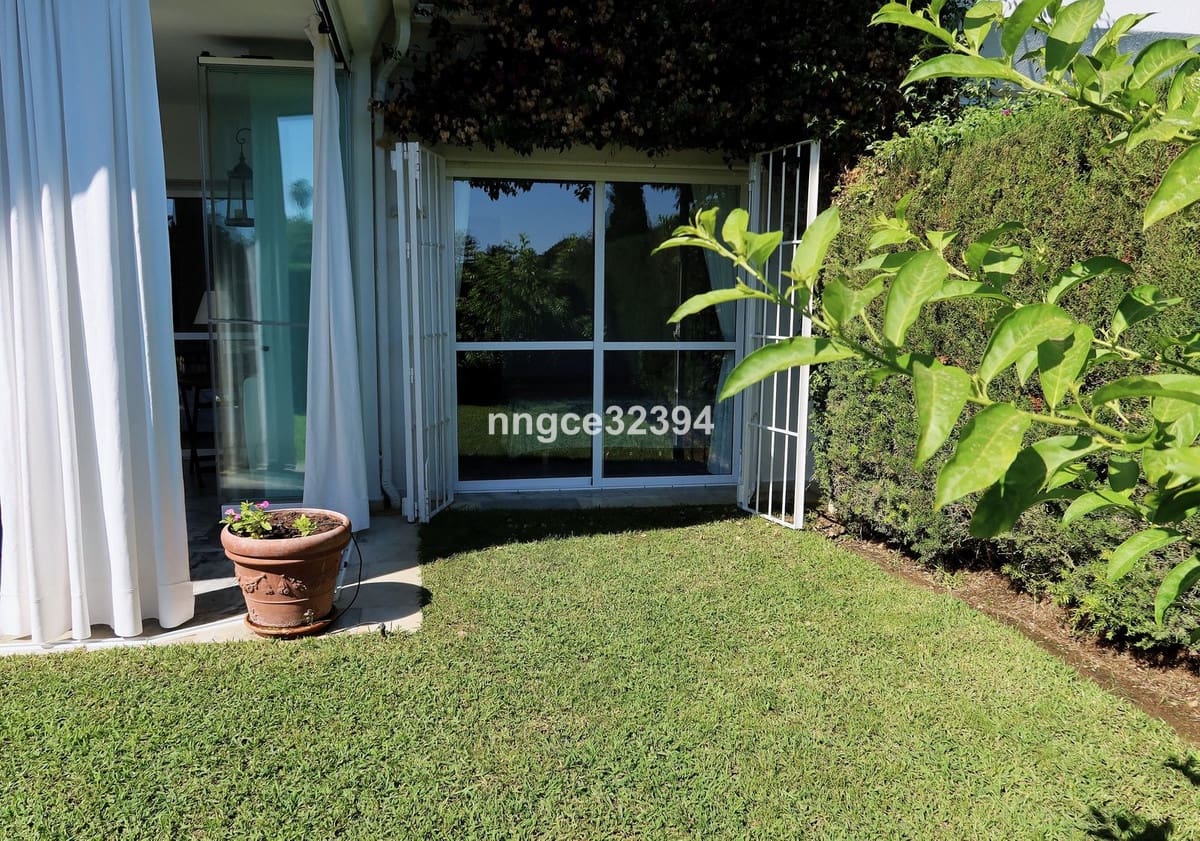 Apartamento de 5 habitaciones en San Pedro de Alcantara en venta con piscina garaje - 779.900 € (Ref: 9539976)