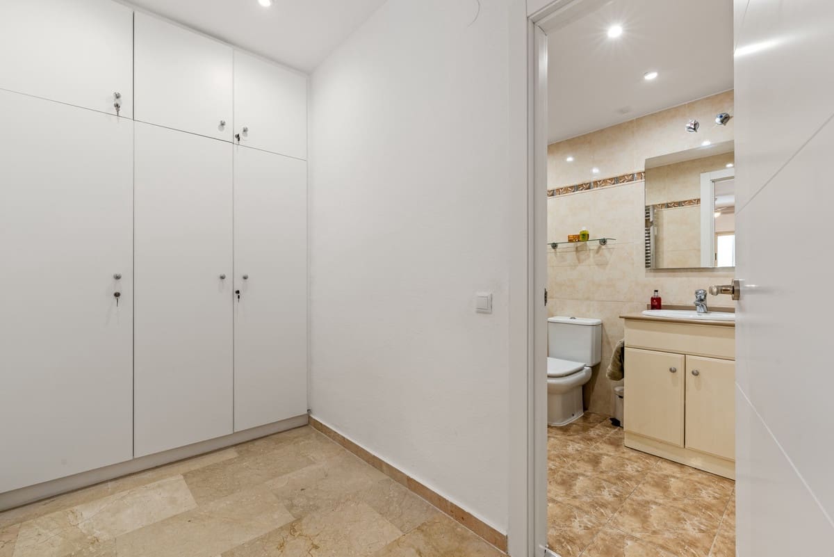 3 slaapkamer Appartement te koop in Marbella met zwembad - € 790.000 (Ref: 9539978)