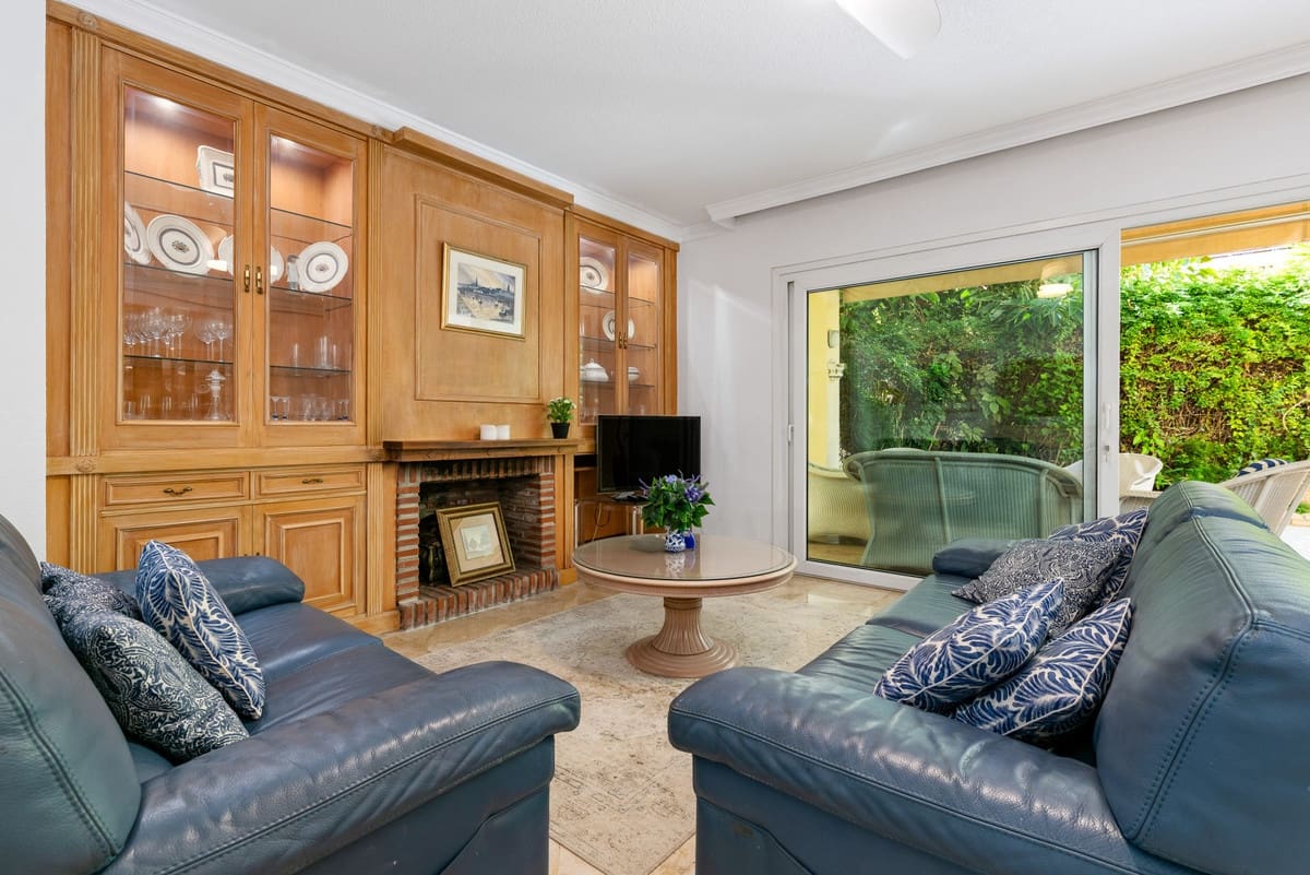 3 slaapkamer Appartement te koop in Marbella met zwembad - € 790.000 (Ref: 9539978)