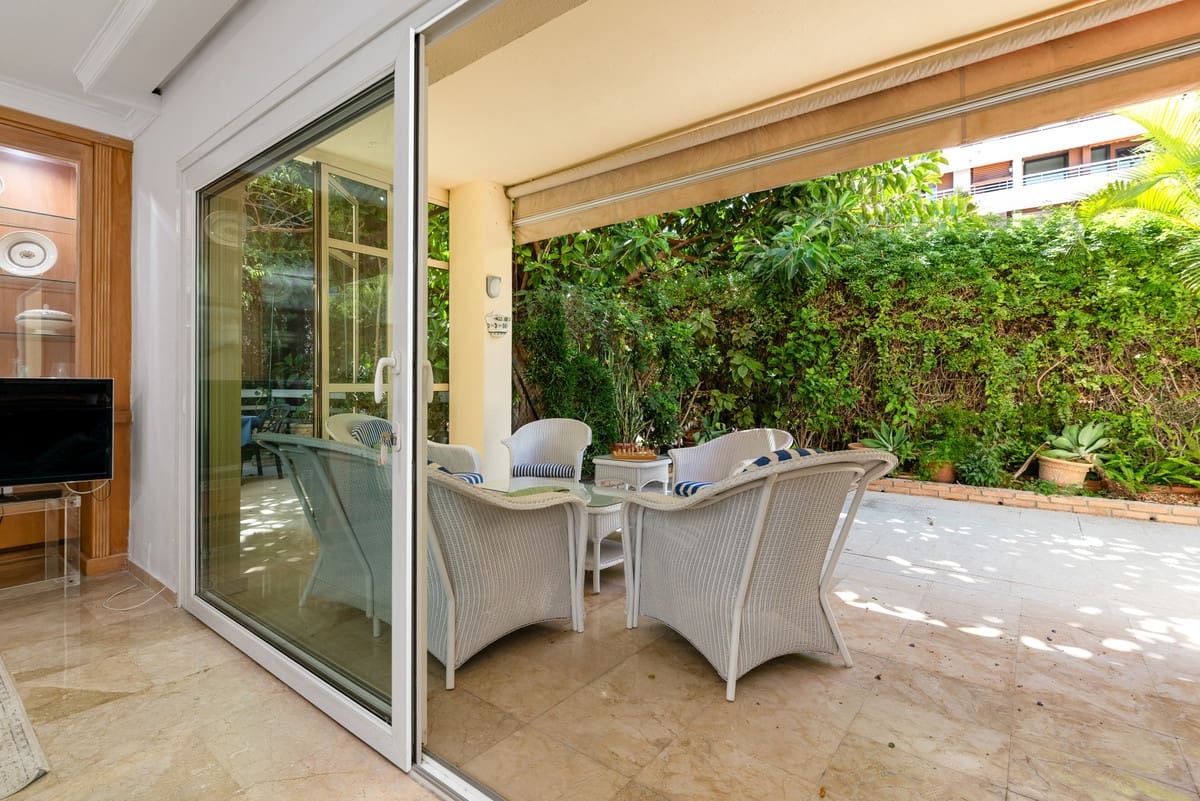 3 slaapkamer Appartement te koop in Marbella met zwembad - € 790.000 (Ref: 9539978)