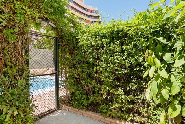 3 slaapkamer Appartement te koop in Marbella met zwembad - € 790.000 (Ref: 9539978)